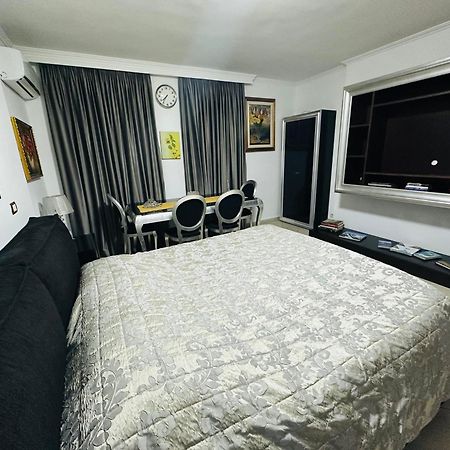 Appartement Amo Tower Tirana Center Extérieur photo